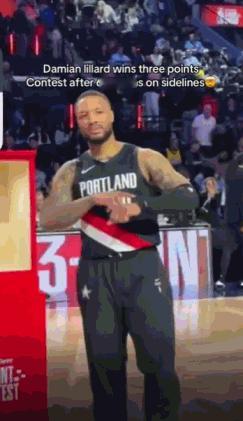 哎呦...... 康神决赛只有17分，被我奶了   这回可能真是利拉德三冠太稳了