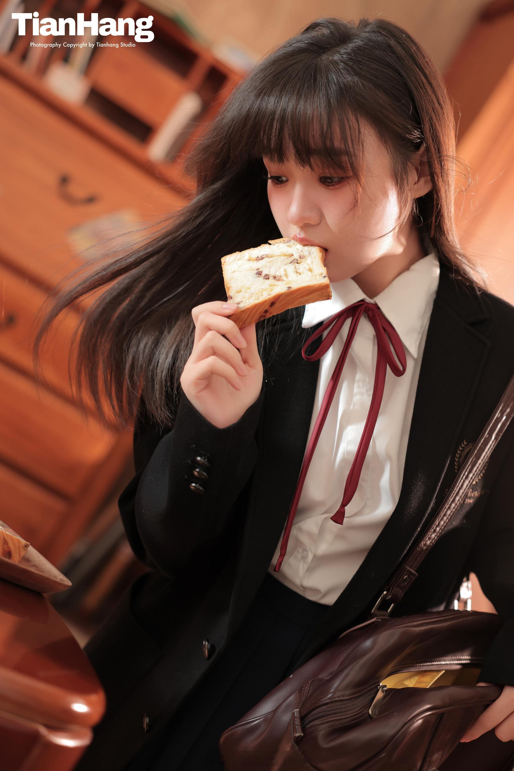可爱乘以无限大 ♾️🧚♀️： 菲菲 