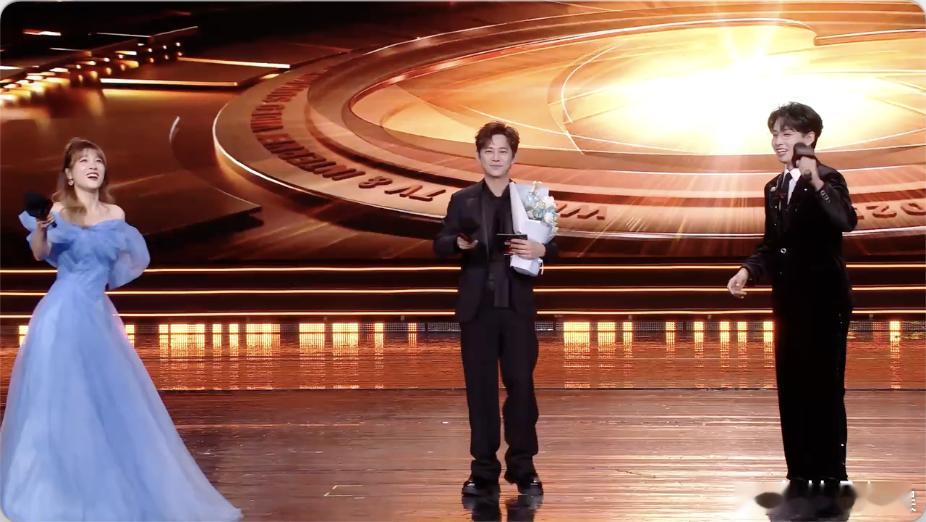 何炅 我准备再来个三十四十年 何炅：我准备再来个三十四十年 ​​​