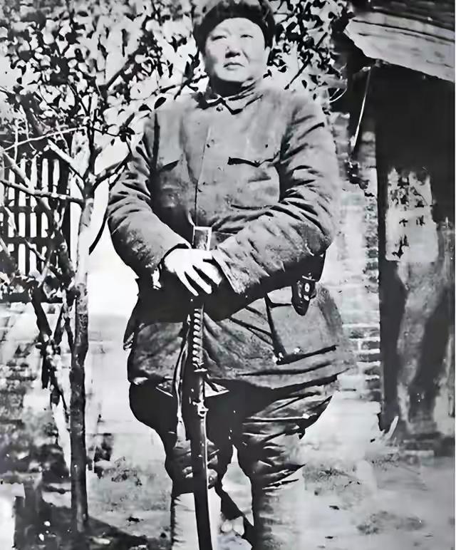 一生从未打过败仗！罗炳辉三大战术，把日军彻底打服
 
你知道吗？我军有位百战将军