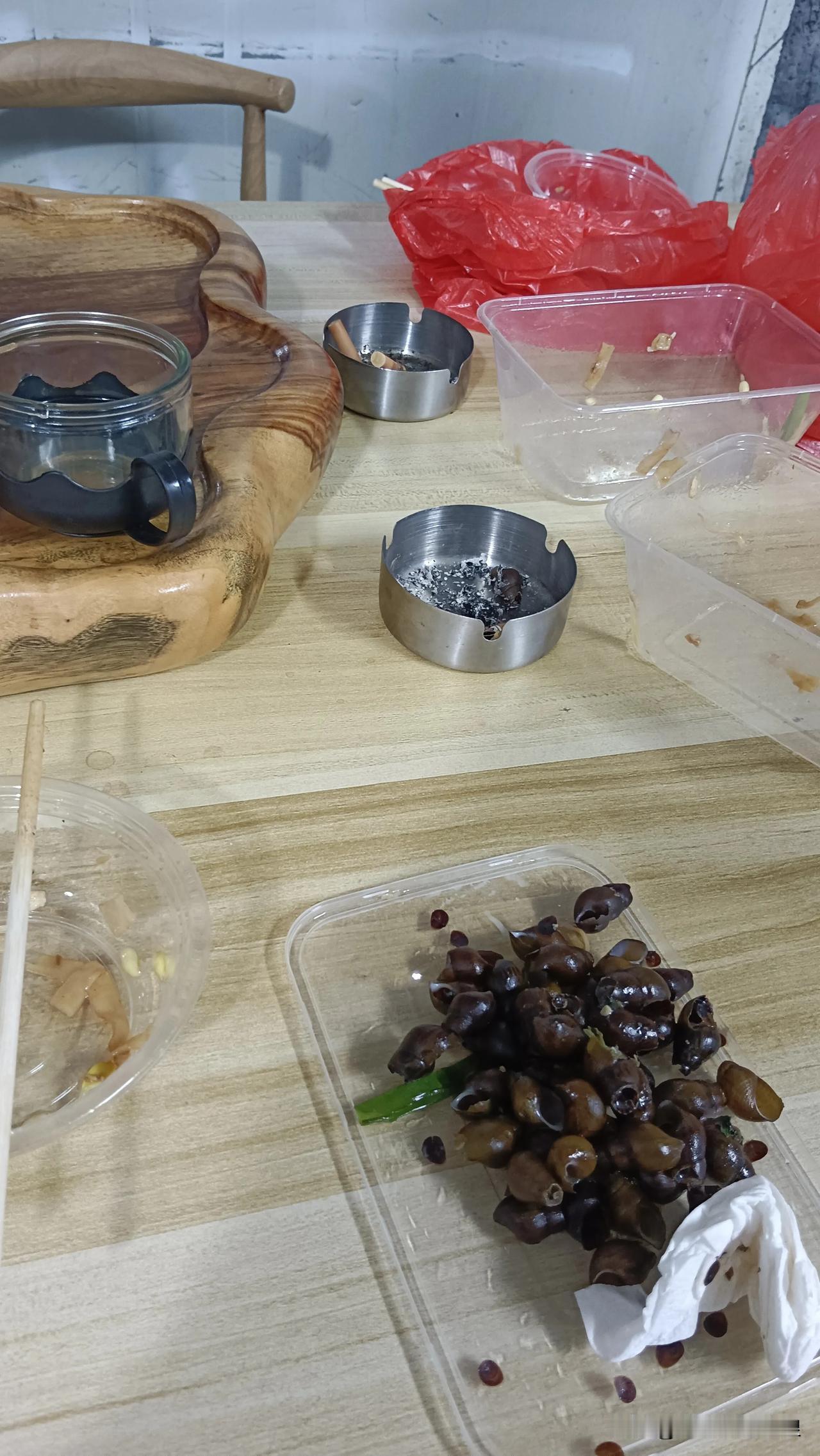 生活是一杯清茶，需要慢慢品味！