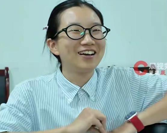 长沙医学院最近火了，因为该校第一临床学院学生曾欣，是建校以来第一个考上北京大学研