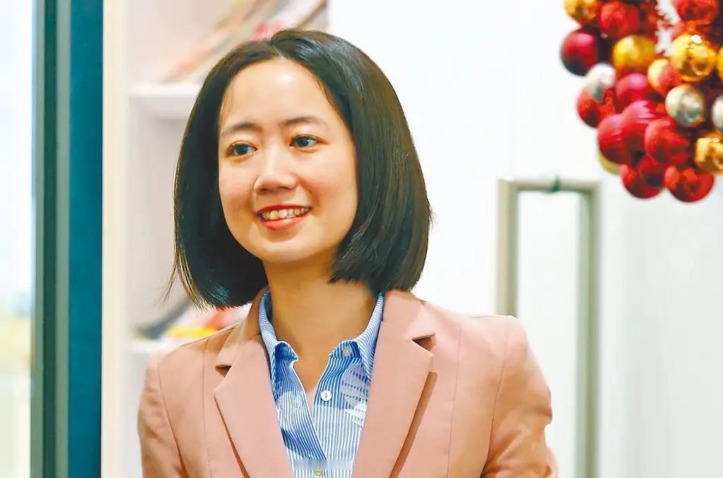 大陆重手惩戒“台独分子”民进党叫嚣。

大陆今天对“台独”顽固分子沈伯洋立案，民