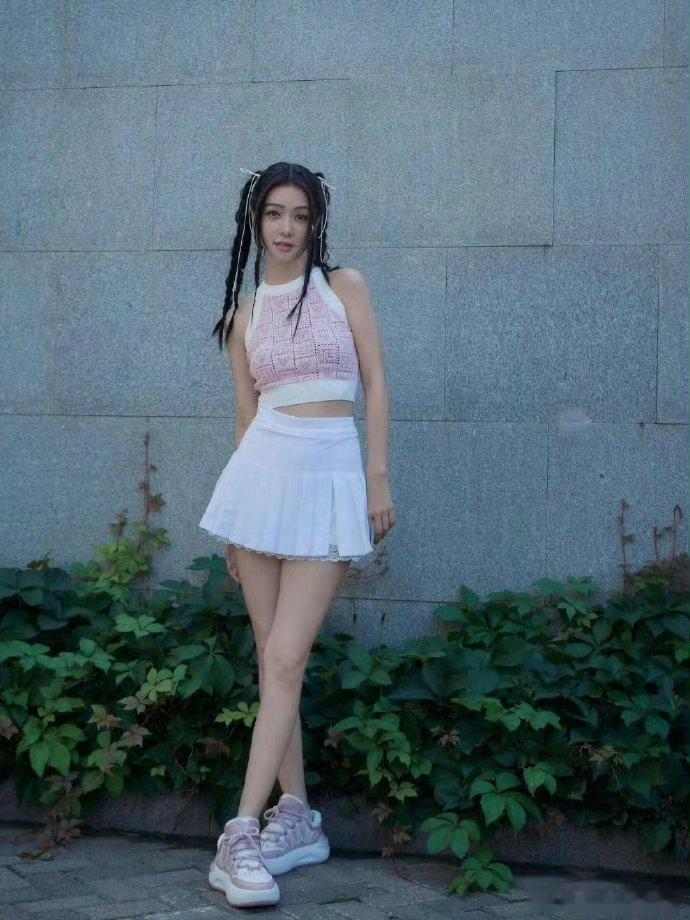 薛凯琪的43岁和普通人的43岁好像不一样 