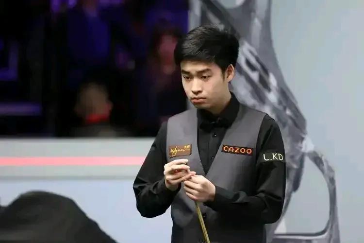 **斯诺克威尔士公开赛激战正酣——64强逐鹿32强，精彩赛事今日直播预告**
