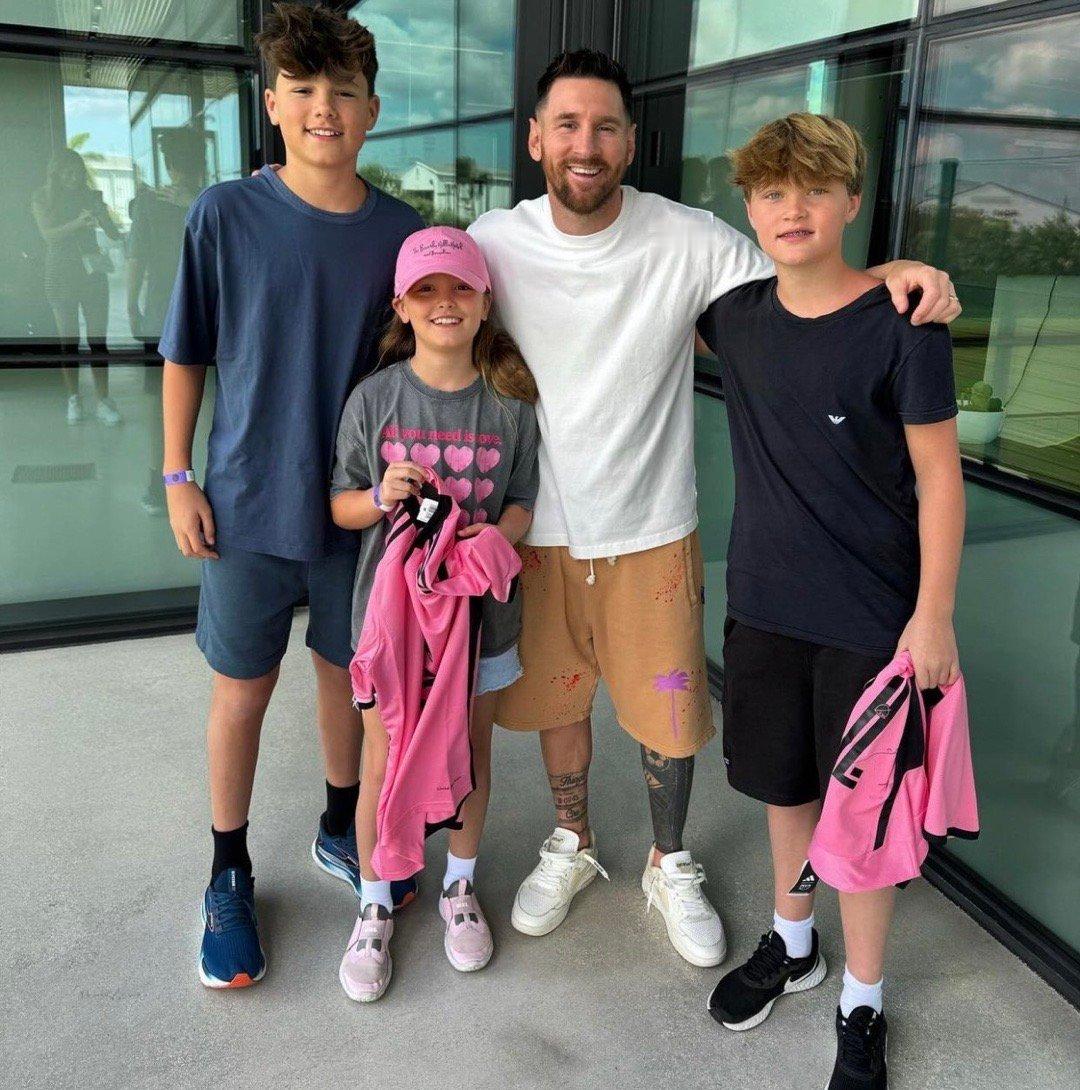 今日份的梅西[可怜][可怜][可怜]#梅西[超话]# ​​​