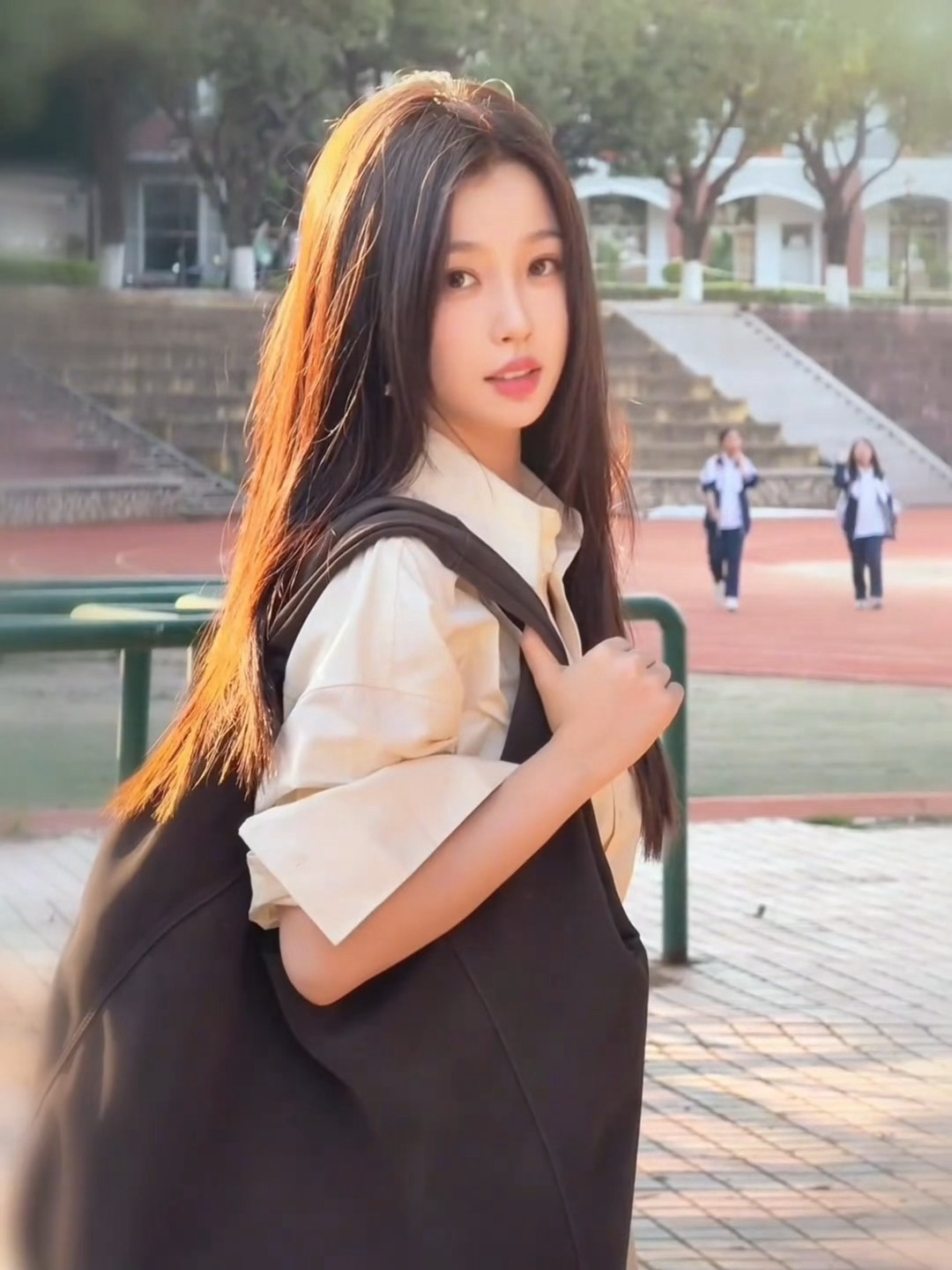 小林老师如此美貌