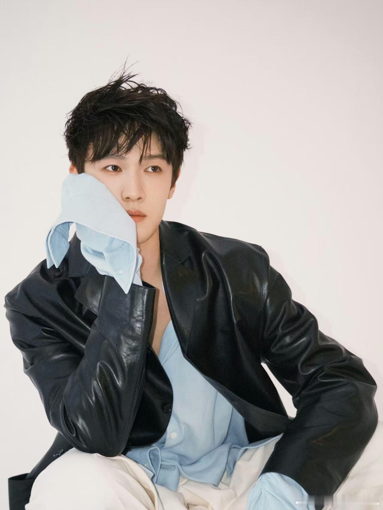 李昀锐留几帧李昀锐留几帧live李昀锐留几帧live，帅，好看的 