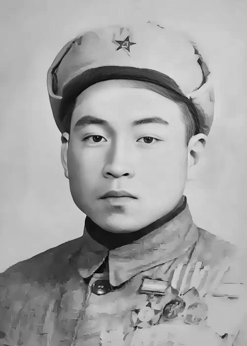1951年，朝鲜战场上，一个17岁的志愿军小兵被俘了。

两个美国大兵押着他，准