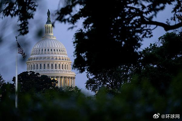 #美政府停摆危机逼近临界点#【“停摆”危机逼近“临界点” 吃饭和看病问题沦为美党