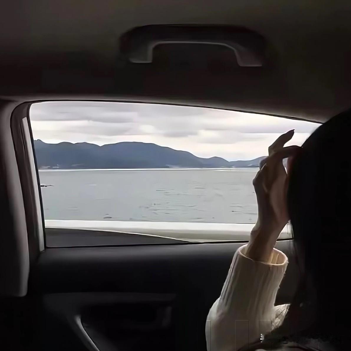 两口子在一起，要想过的长久

记住四个字：不要出轨

只要没有伤害，这段感情就不