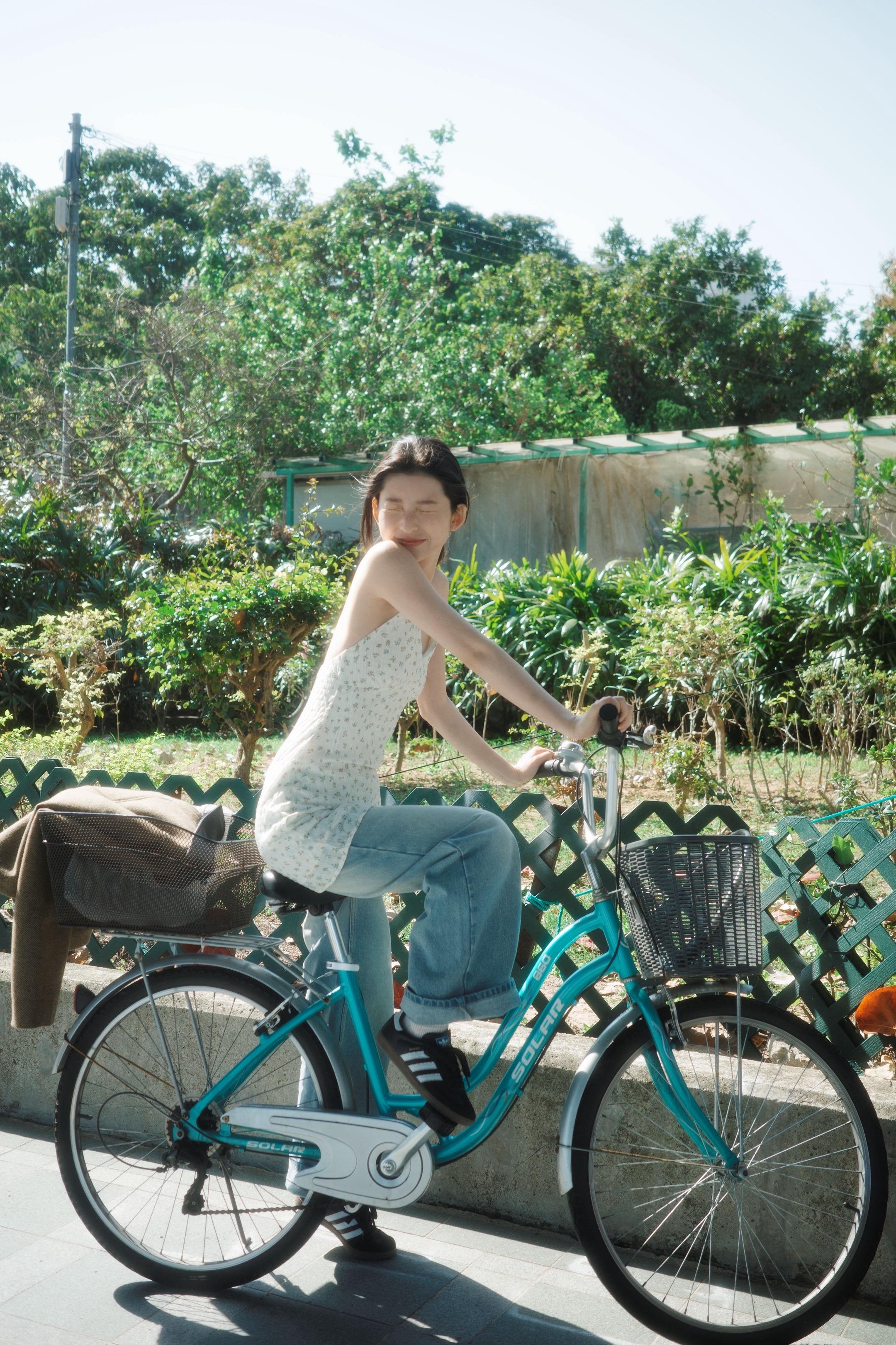 风里有了夏天的味道。