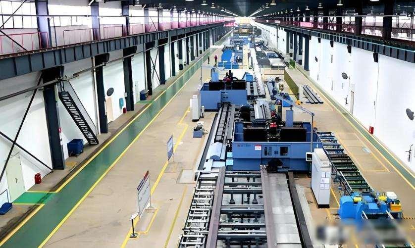 为何东大能通过稀土拿捏老美？美参议员说了大实话，但狭隘了！
2025年4月，中国