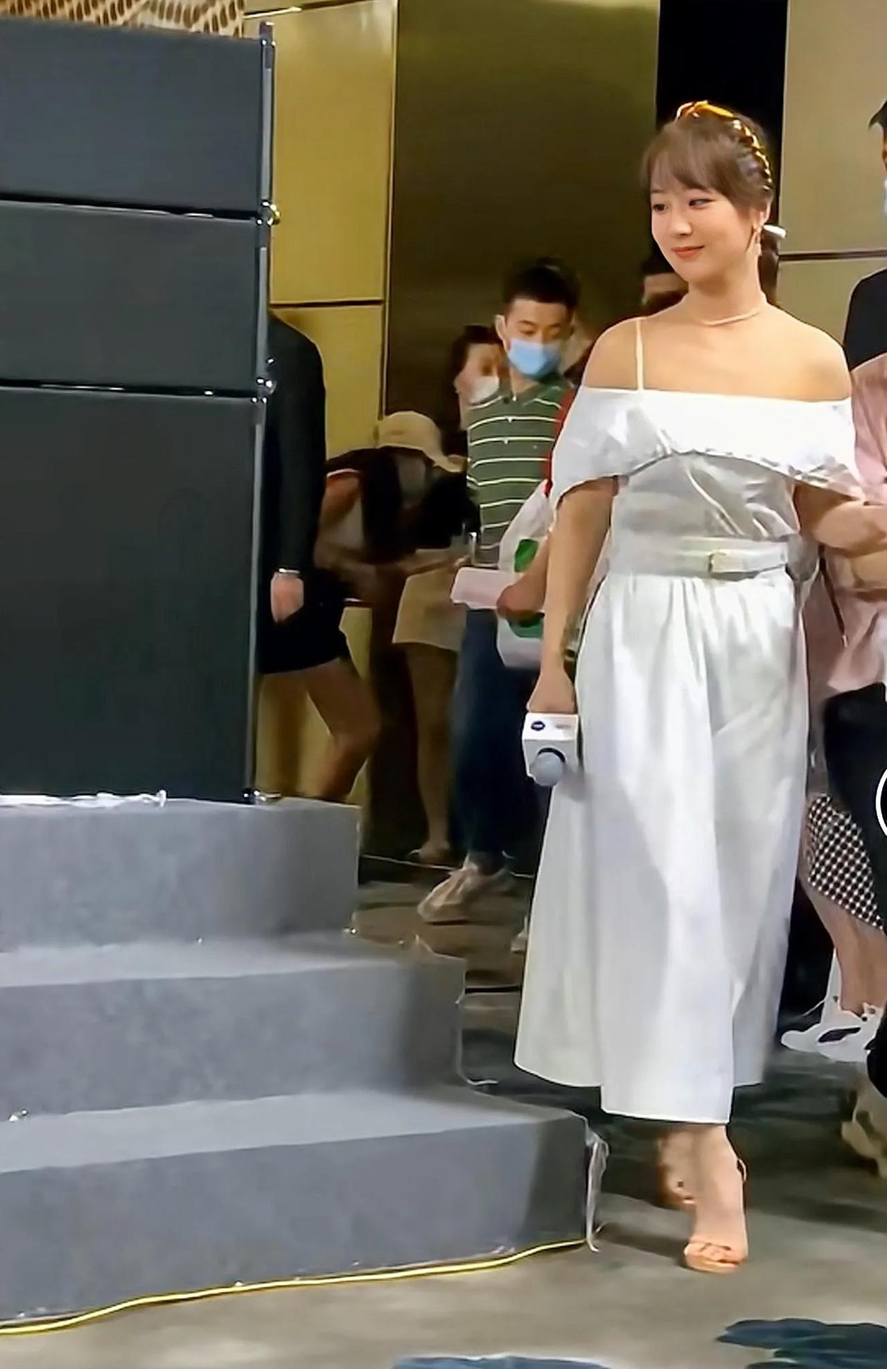 杨紫来了，杨紫[心]杨紫杨紫杨