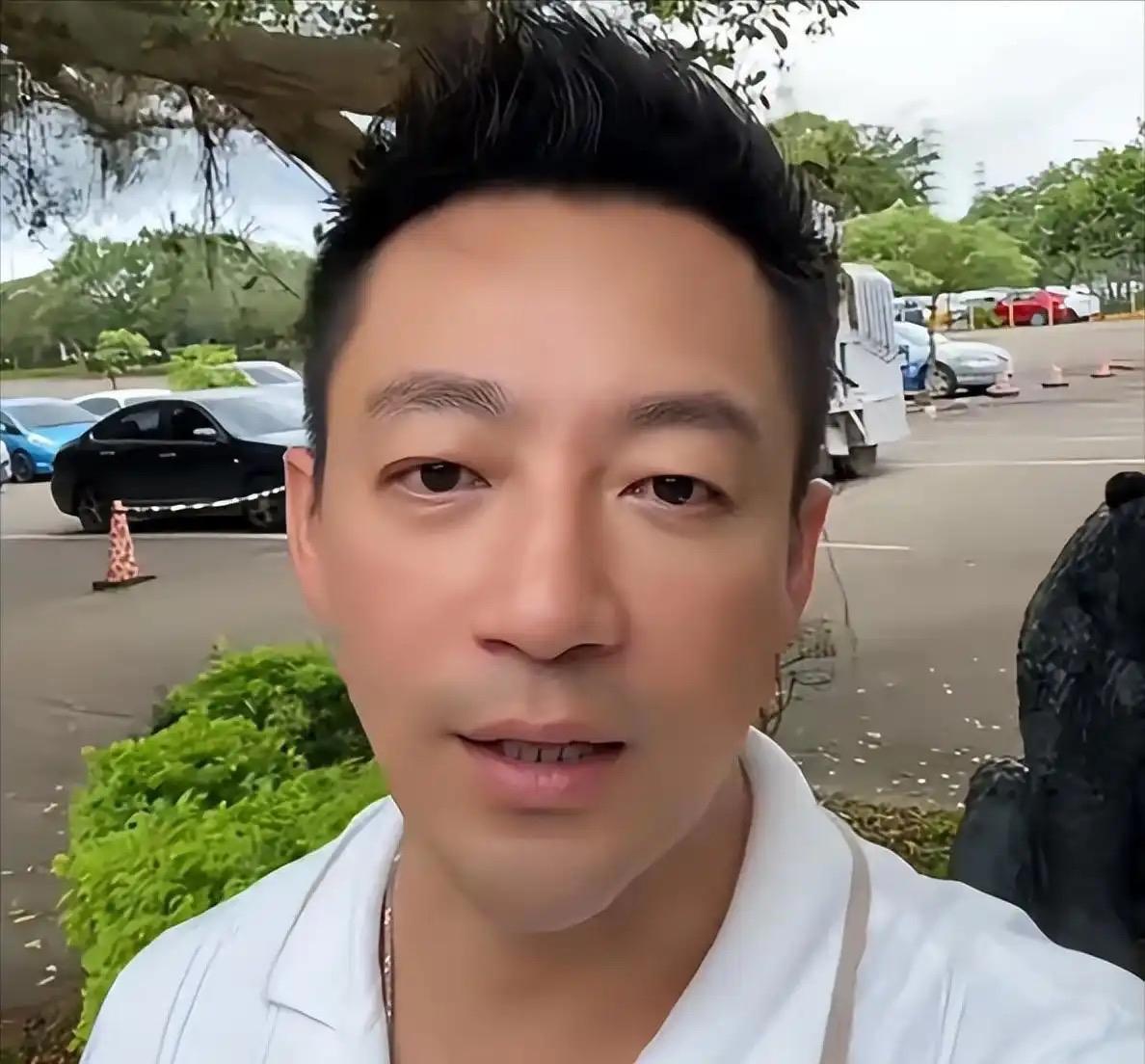 大家有没有发现一件奇怪的事情，那就是马小梅生子后面色红润，面容姣好，没有一丝疲惫