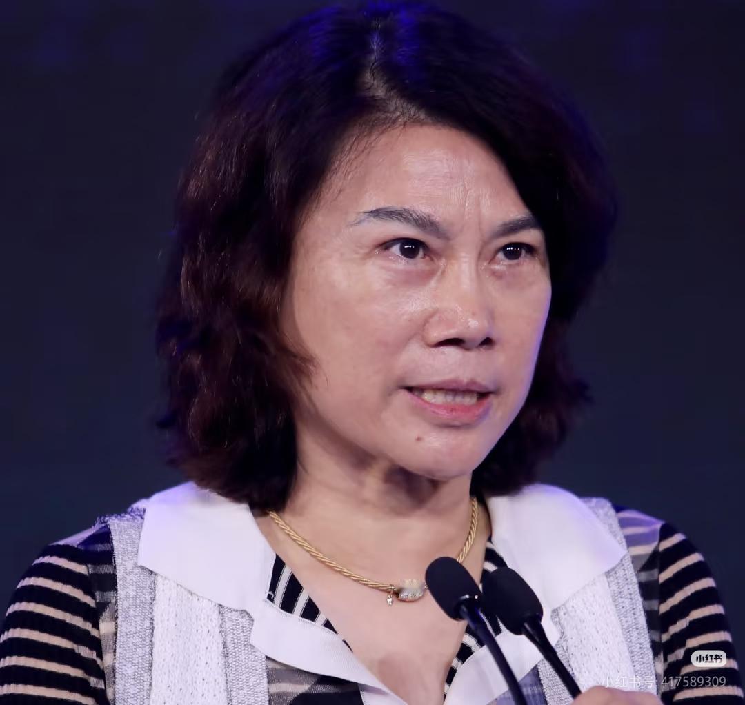 你敢禁，我就换！
荷兰刚把关键半导体设备加入对华禁单，本想卡中国芯片厂脖子，结果