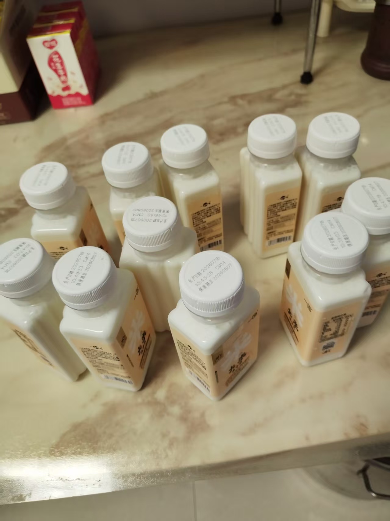 谢谢兔兔送我的生牛乳 
