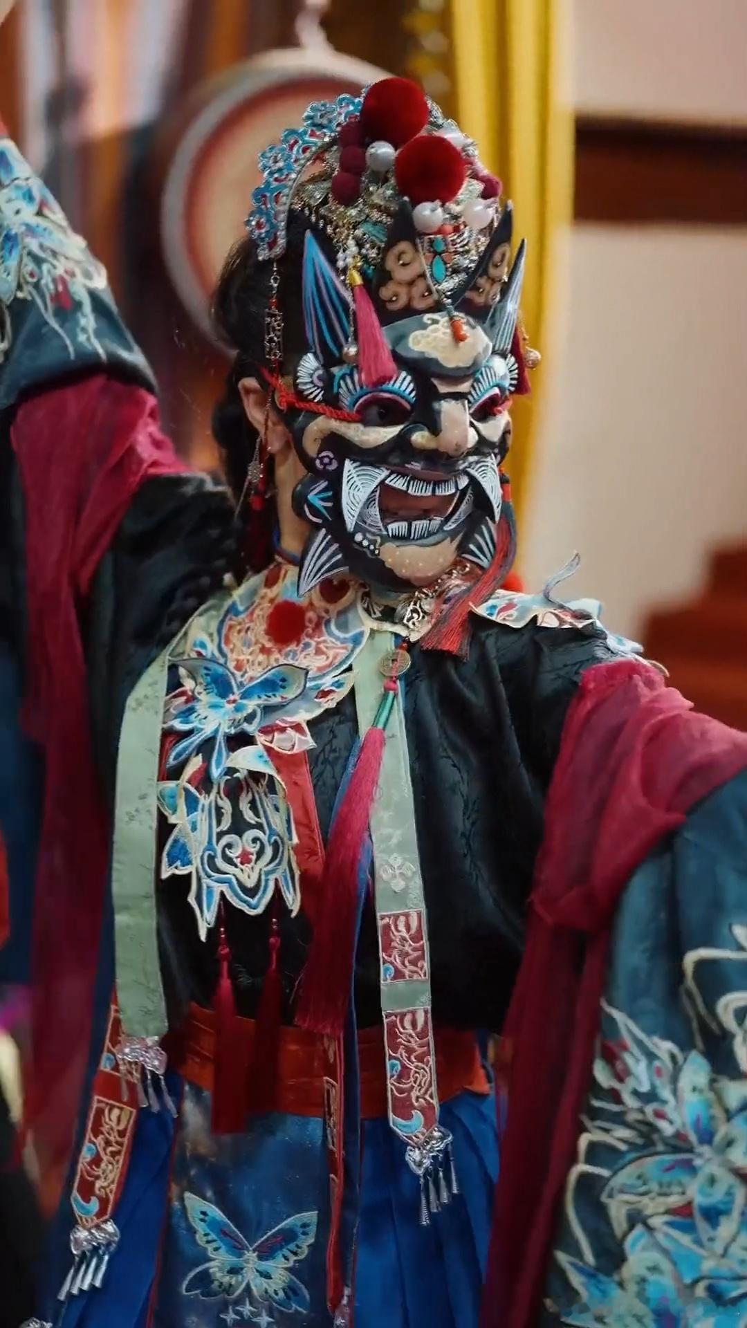 追星的风吹到了非遗 当追星的热度遇上非遗，便碰撞出别样火花！镜头记录下的非遗之美