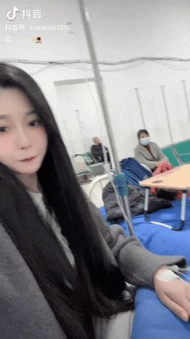 山东，一女生流感后去医院打吊瓶，旁边有个小男孩找她聊了起来，不料，小男孩一句：“