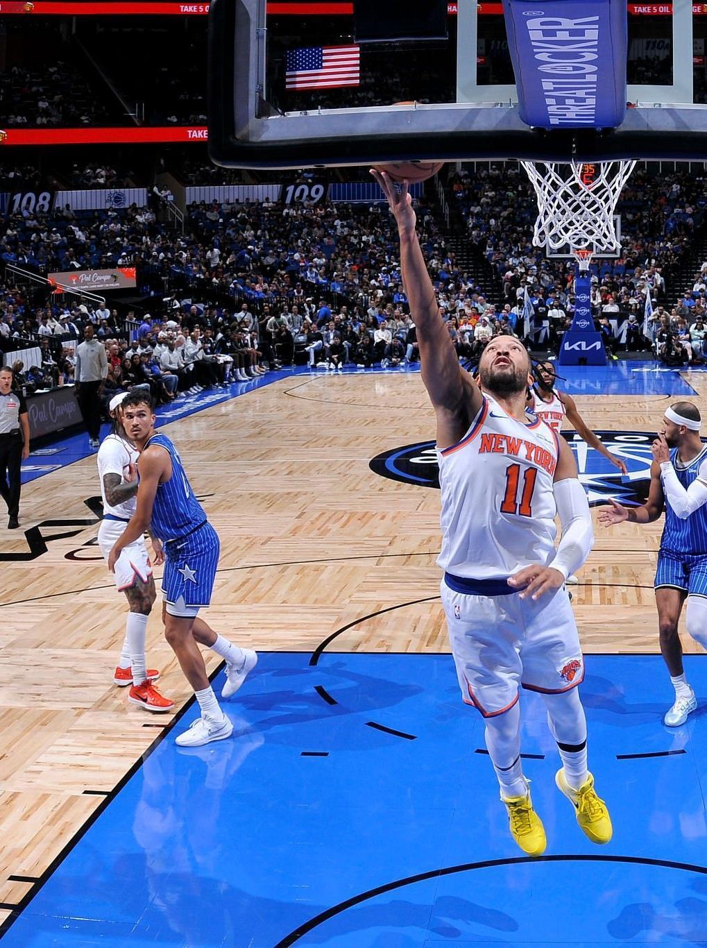 布伦森上脚耐高联赛配色科比4空砍33分3篮板11助攻