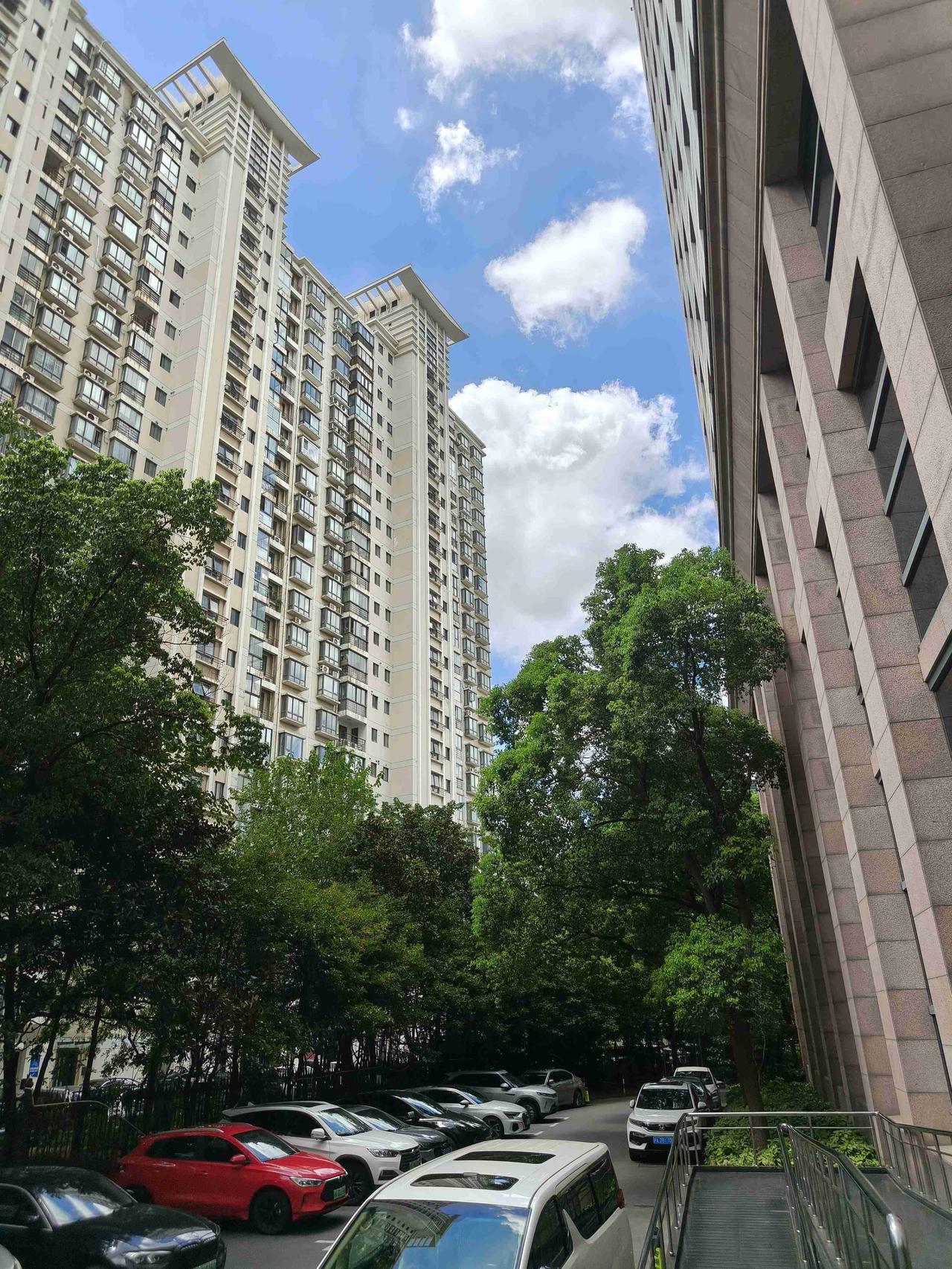 我的今日状态：😁轻松愉快
我这里的天气：🌤️多云