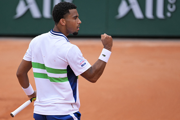 菲斯斩获本赛季首冠🏆ATP500汉堡站男单决赛，赛会五号种子菲斯激战三盘，以6