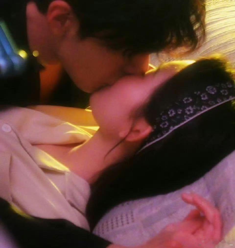 突然的喜欢怎么不是一种售后呢突然的喜欢售后赢麻！陈星旭王玉雯甜到齁，官博互动戳c