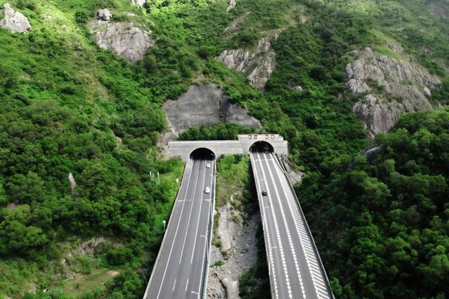 福州长乐前塘至福清庄前高速公路竣工验收

 
 近日，福州长乐前塘至福清庄前高速