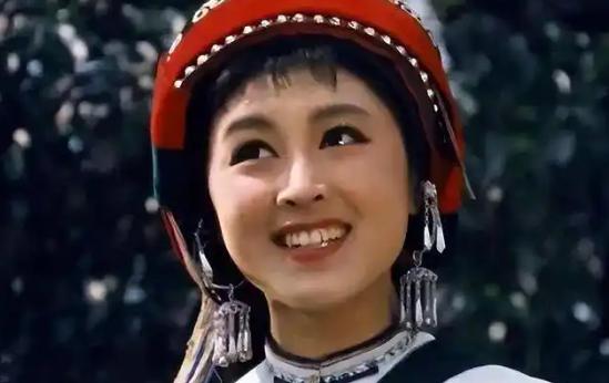 杨丽坤于2000年7月在上海离世，到2026年已经过去26年了。她离开后，丈夫唐