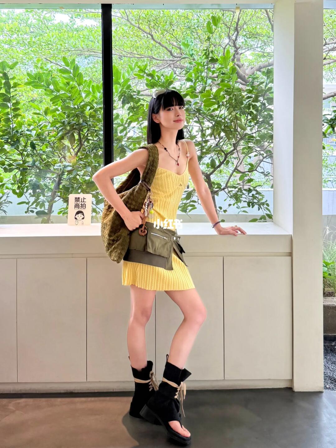 像向日葵一样，追着光生长🌻