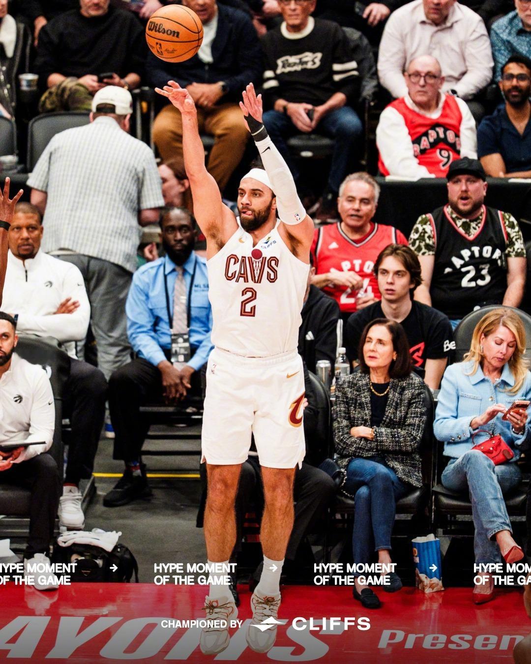 猛龙在主场126-104大胜骑士，总比分搬回一城来到1-2。当哈登和米切尔合起来