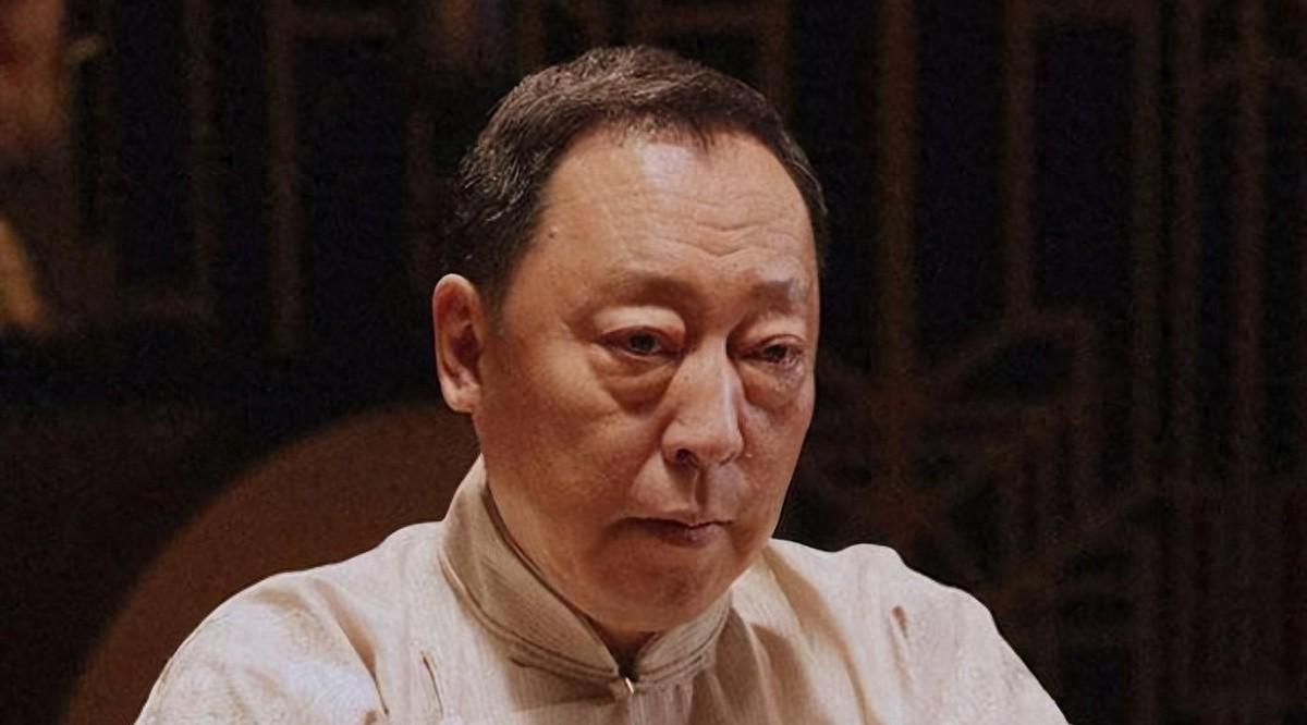 演员倪大红的妻子倪炜竟然是央视著名主持人倪萍的妹妹
在娱乐圈这个星光璀璨却又竞争