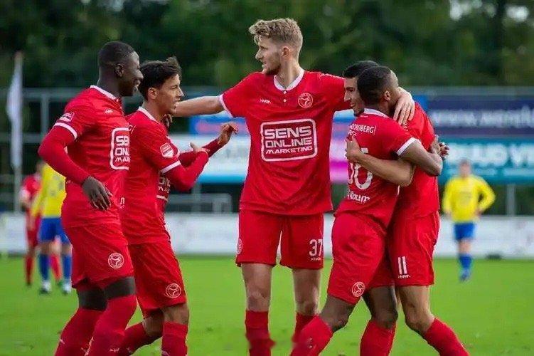 北京时间11月25日03:00，荷乙联赛将迎来一场对决，👗阿尔梅勒城主场坐镇扬