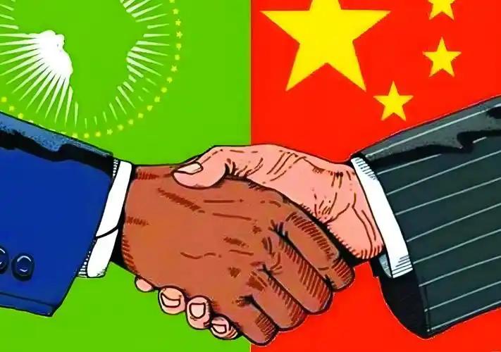 非洲的电网是中国拉的，互联网基站是中国建的，手机也都是中国出的，可当他们打开手机