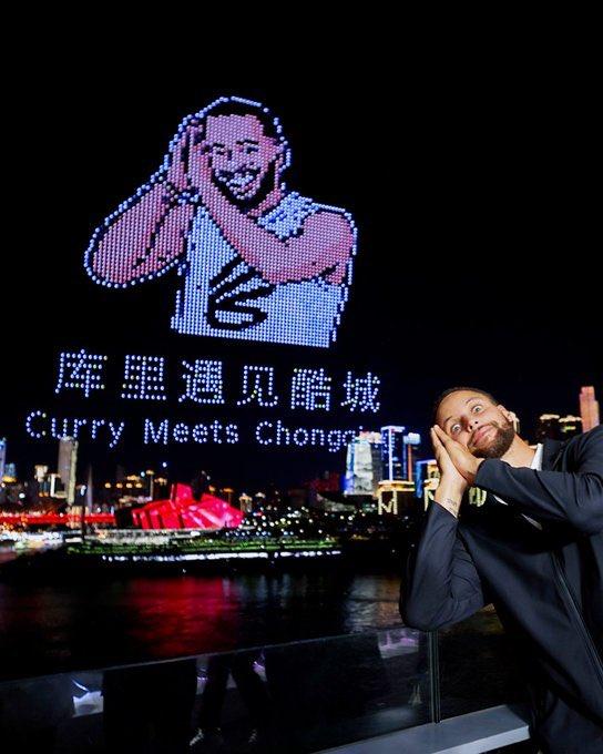 美网友震惊重庆无人机表演：中国已在22世纪！科比之后只有库里！

这次无人机表演