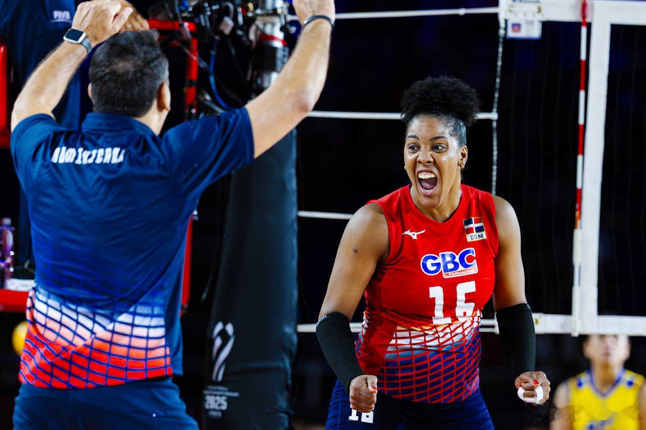 2025年女排世锦赛 第10场，F组，清迈，🇩🇴多米尼加3-0哥伦比亚🇨?