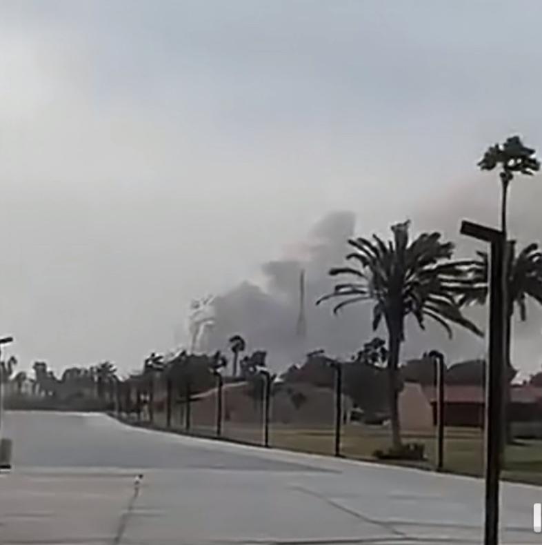 特朗普急了！猛炸伊朗石油设施，扭头伊朗炸了内塔尼亚胡办公室
 
中东冲突进入第三