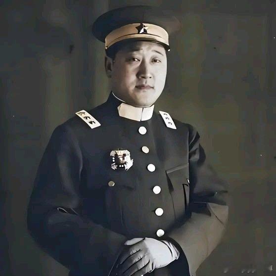 《1925年，穿着睡衣的徐树铮被强行拖出车厢，面对显赫身分、列强公使的外交警告，