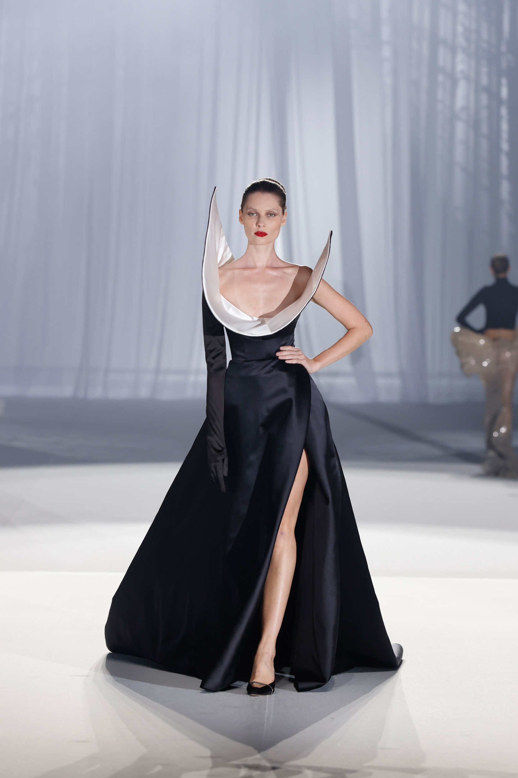 范冰冰   in   Stéphane Rolland Fall 2024 Co