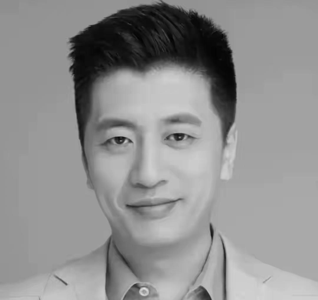 通过大冰和张雪峰的直播，我看明白了一件事。开口神气散，说话一定要心平气和，如小桥