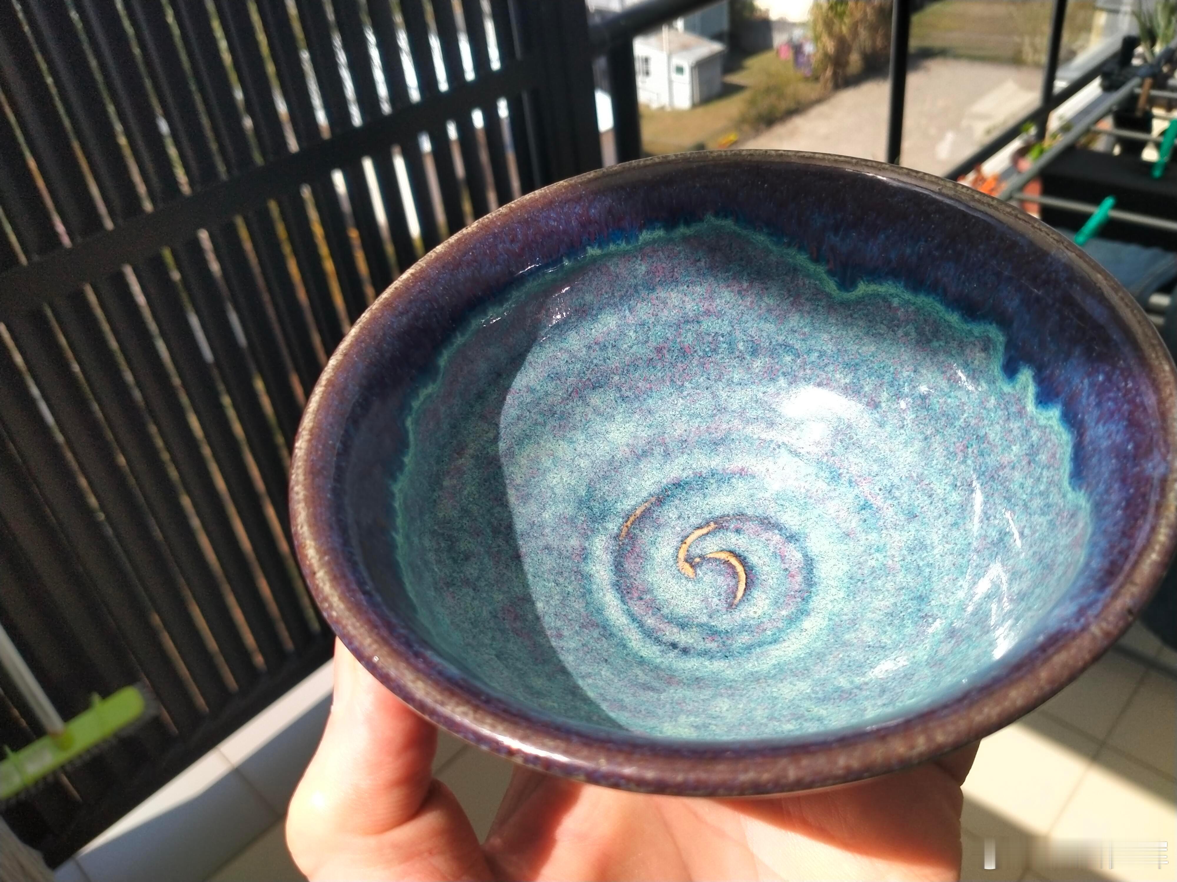 每周鉴赏收藏精品之北宋钧窑窑变釉碗       收藏鉴赏就是痛并快乐着。痛一般来