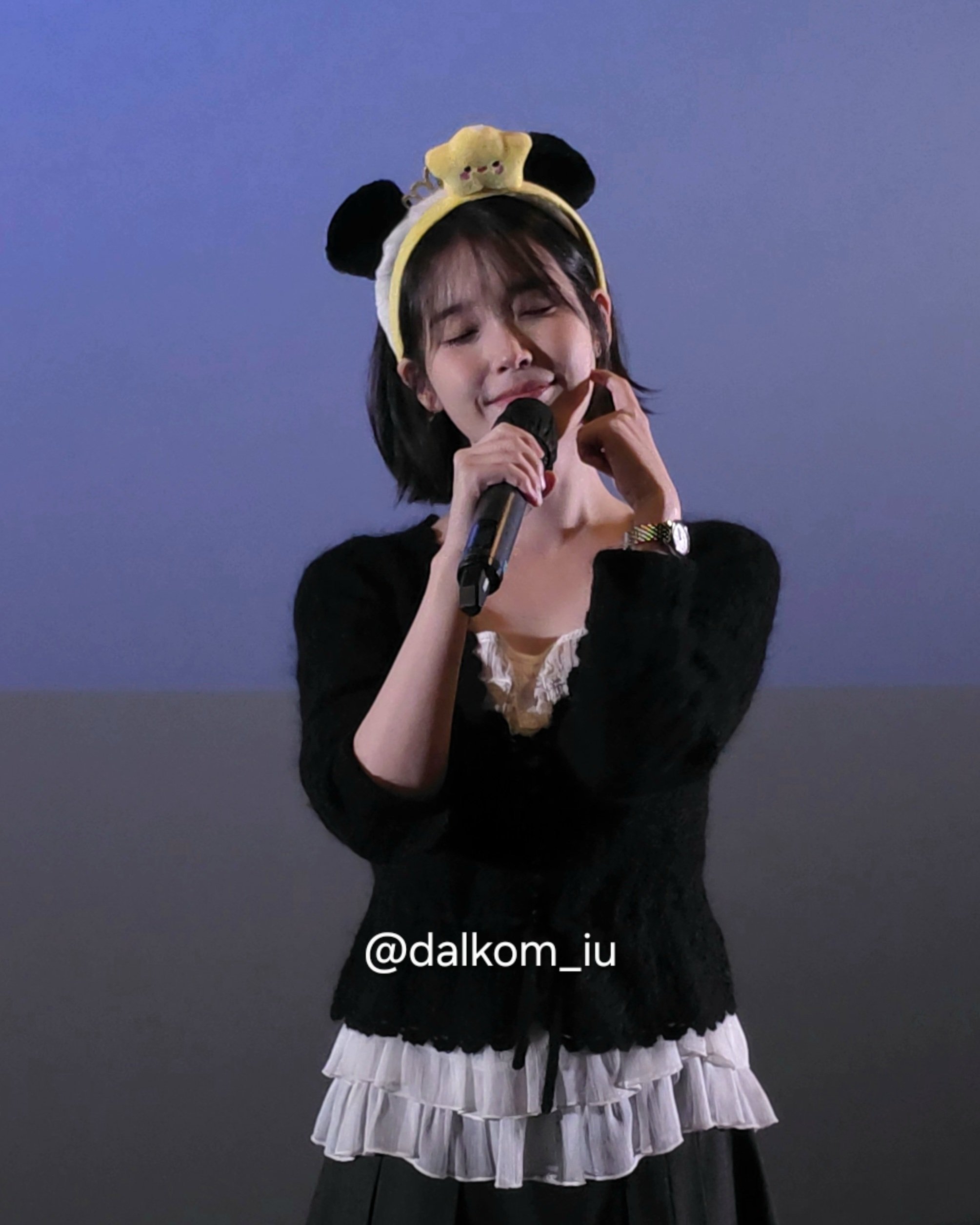 IU  ❤️IU李知恩积家全球品牌代言人 260920 IU演唱会电影重映舞台问
