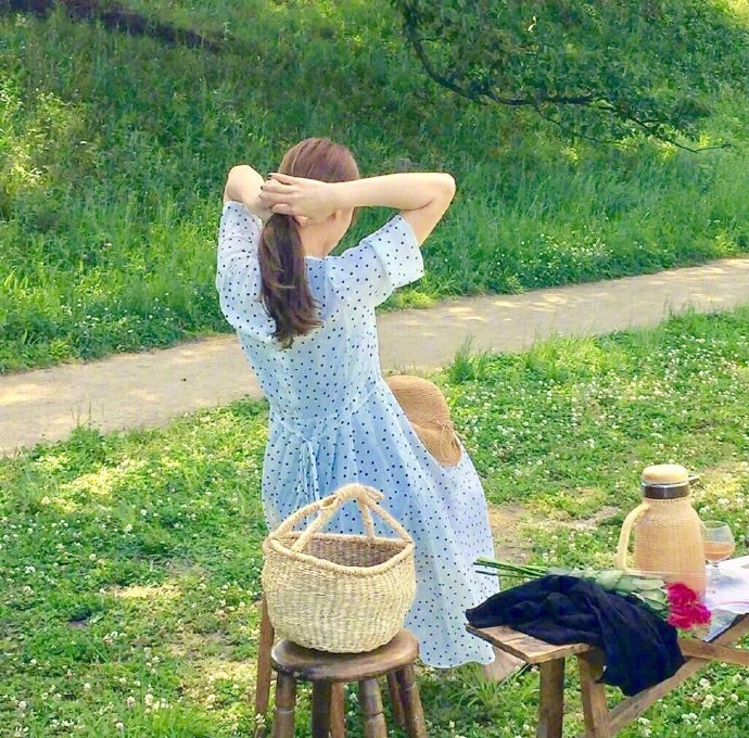 任何一段关系，都别太依赖。保持清醒独立，避免患得患失。 ​​​