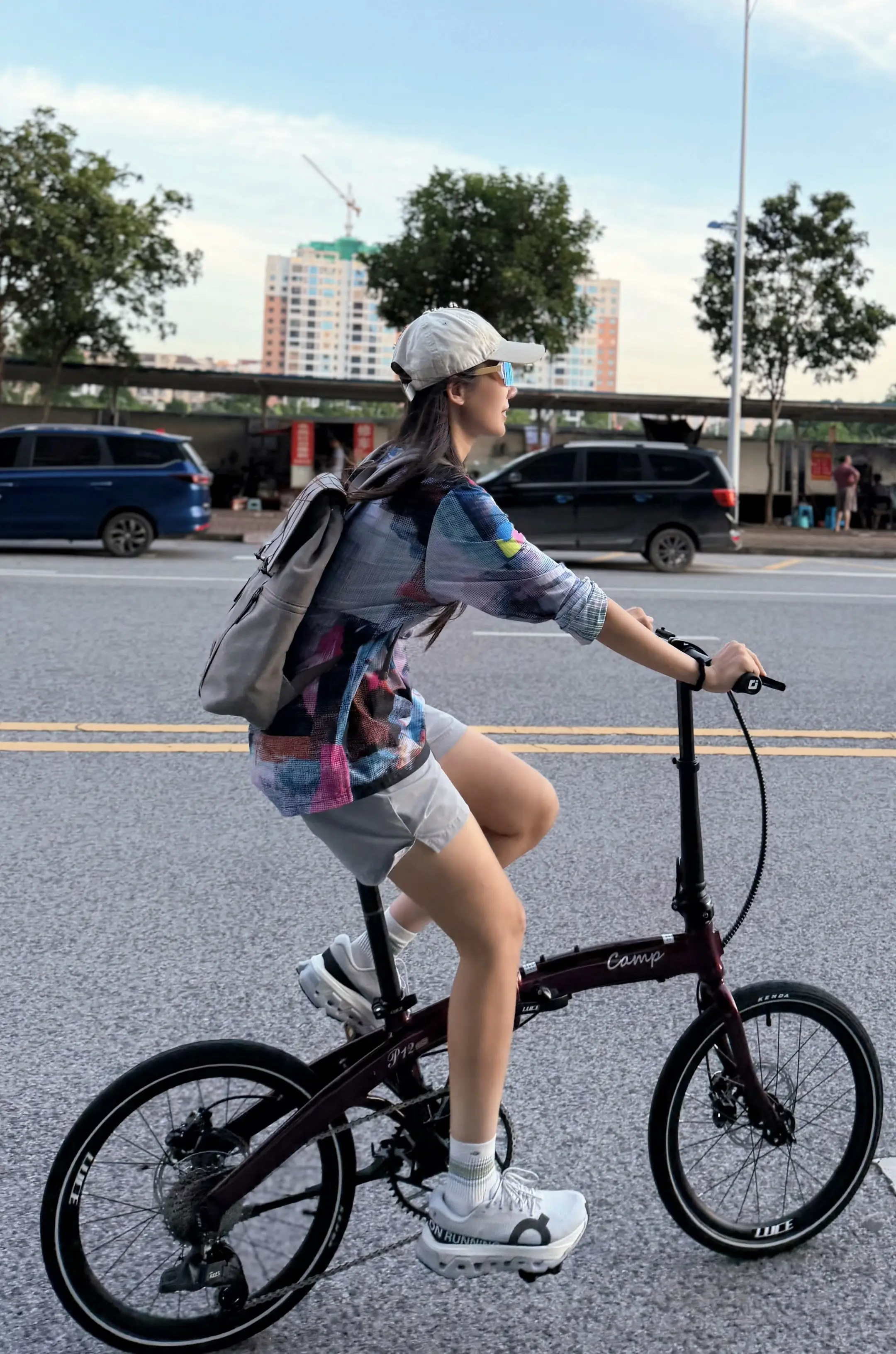 也是好起来了，骑上电变折叠了