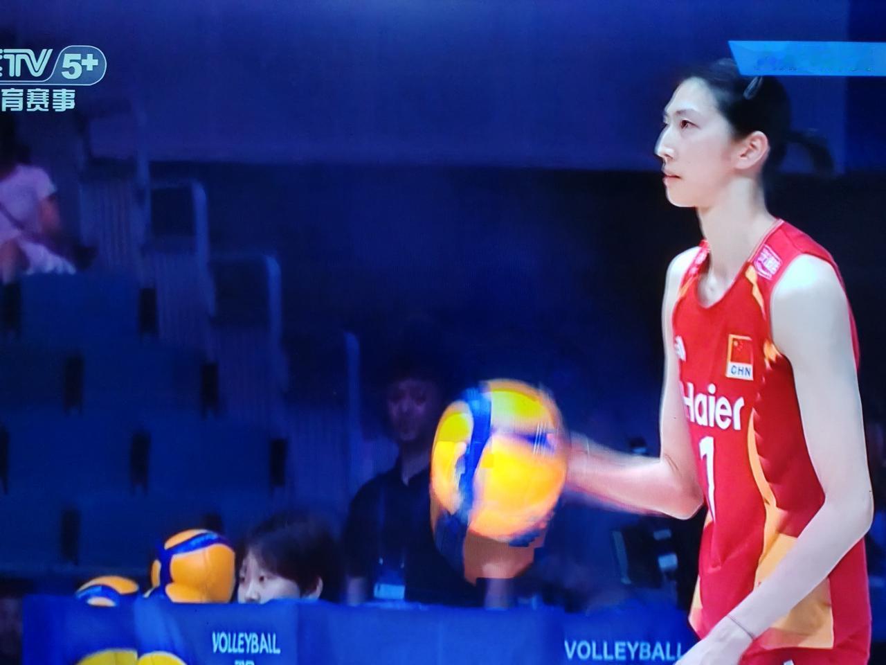 2026年8月22号女排亚锦赛中国女排对阵伊拉克女排，第一局中国女排25：4胜利