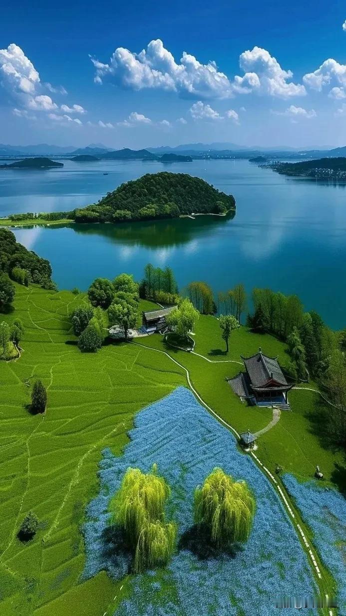 #秋日生活打卡季##治愈系美景照# #美景照片分享# #晒晒美景图片# #九月风