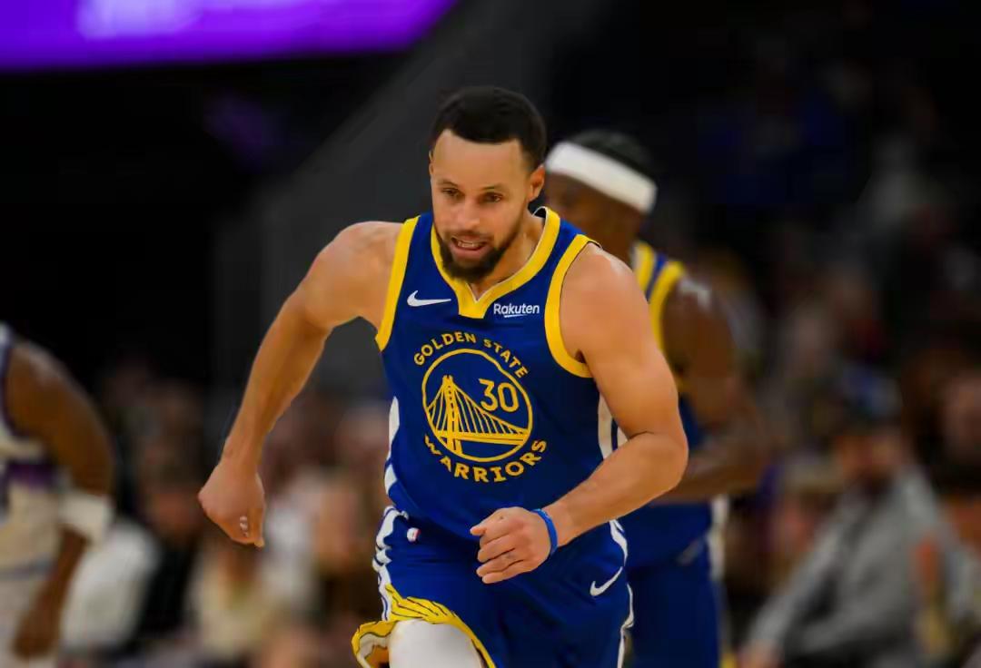 彻底放弃！库里别复出了，勇士可以光明正大摆烂
38岁的库里自1月30日受伤后便再