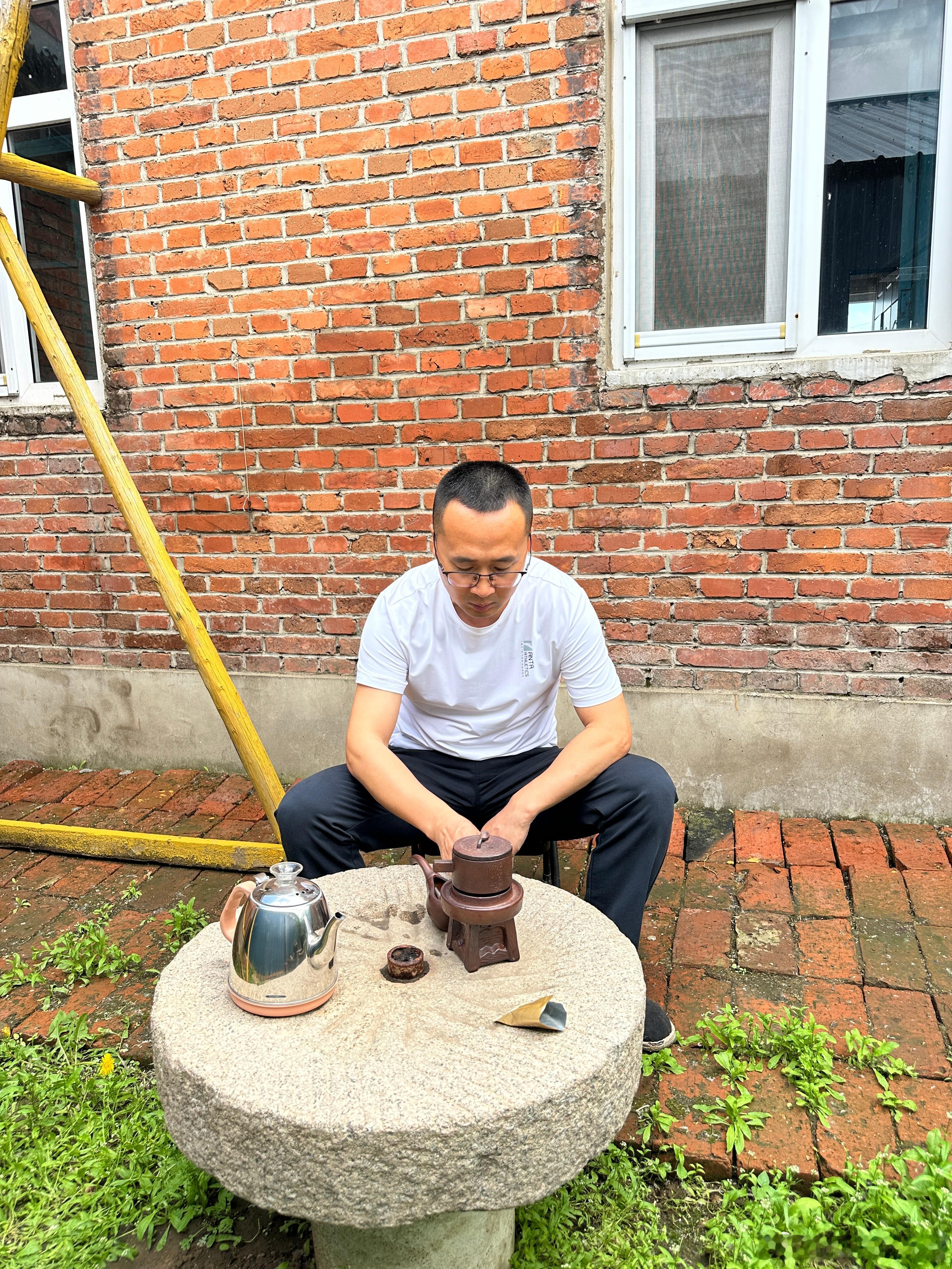 钟美美说东北有一种说不出的能量命理上讲，一方水土养一方人，东北属艮土方位，恰好是