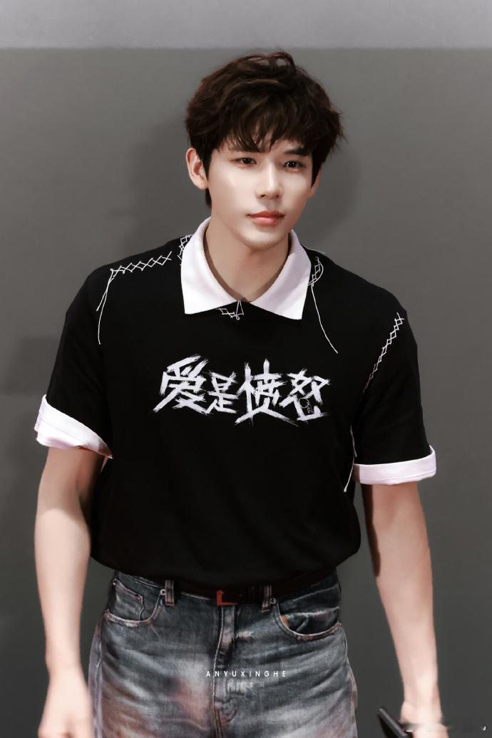 王安宇又唱了想你的夜王安宇终于又唱起了这首歌，这也太有回忆感了吧，每次听到感觉耳