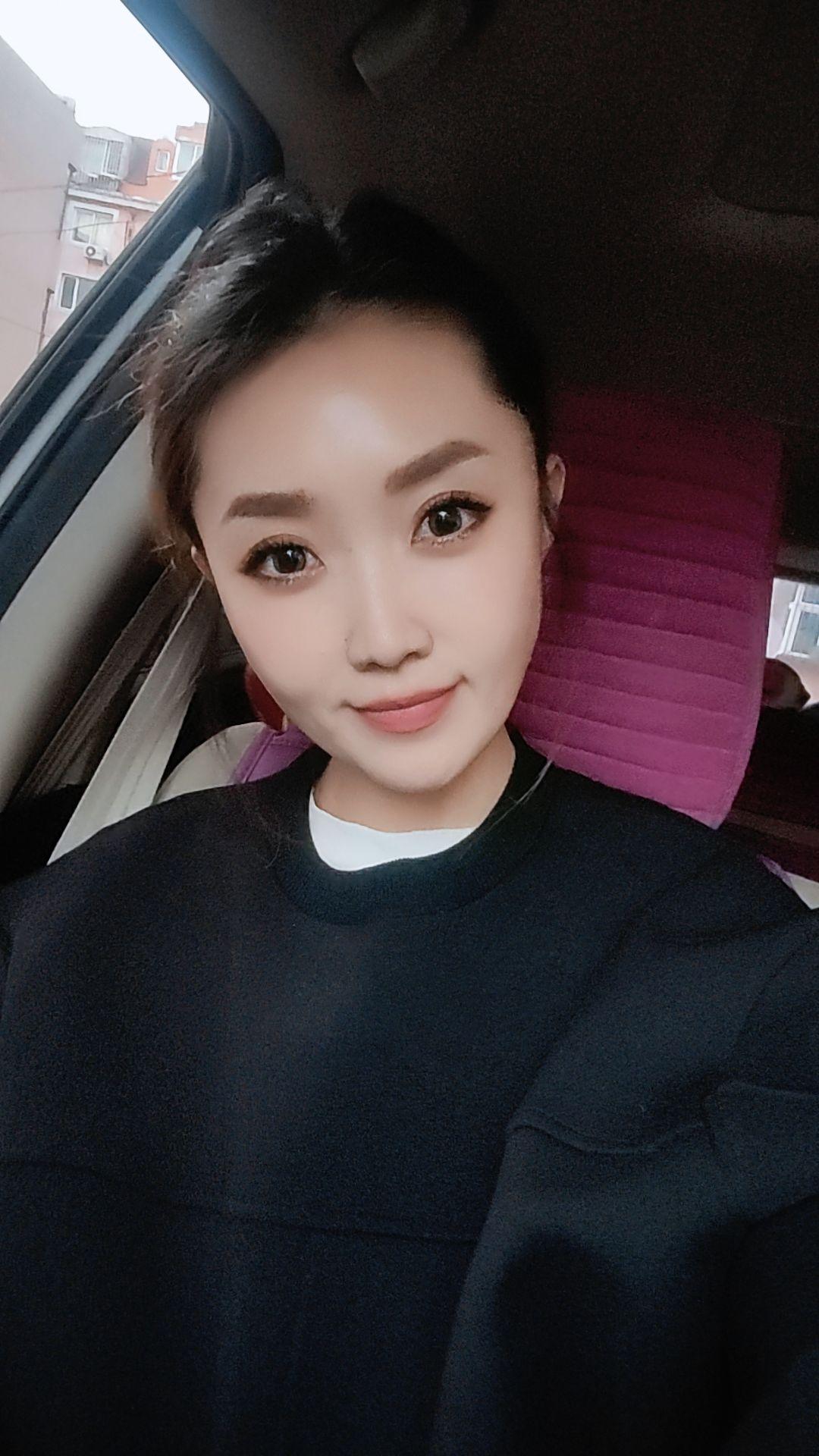 最锋利的矛和最锋利的盾，在你权衡利弊的那一瞬间，就表示你不足以喜欢，所...